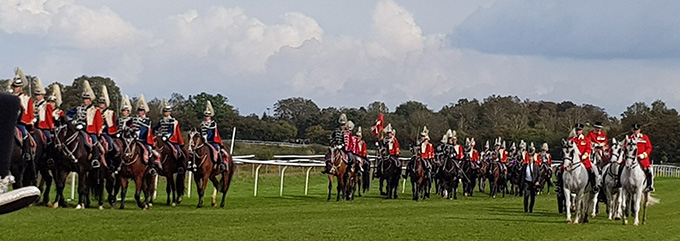 Dronning Margrethe på besøg på Klampenborg Galopbane 28. sep. 2019 i anledning af Dansk Galops 160års jubilæum. Foto Ole Henrik Sørensen Dronning Margrethe på besøg på Klampenborg Galopbane 28. sep. 2019 i anledning af Dansk Galops 160års jubilæum. Foto Ole Henrik Sørensen